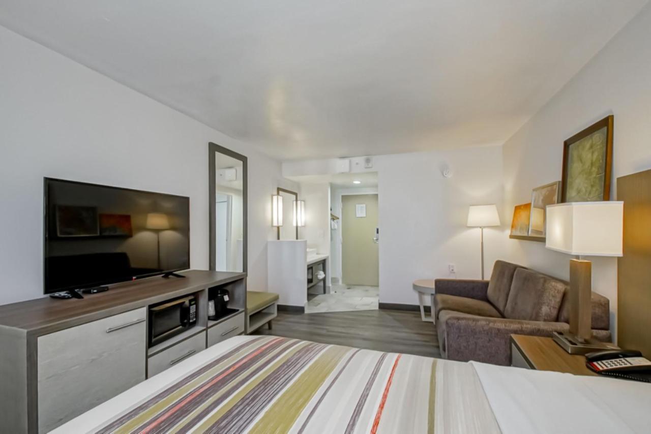 Country Inn & Suites By Radisson, New Orleans I-10 East, La Eksteriør bilde