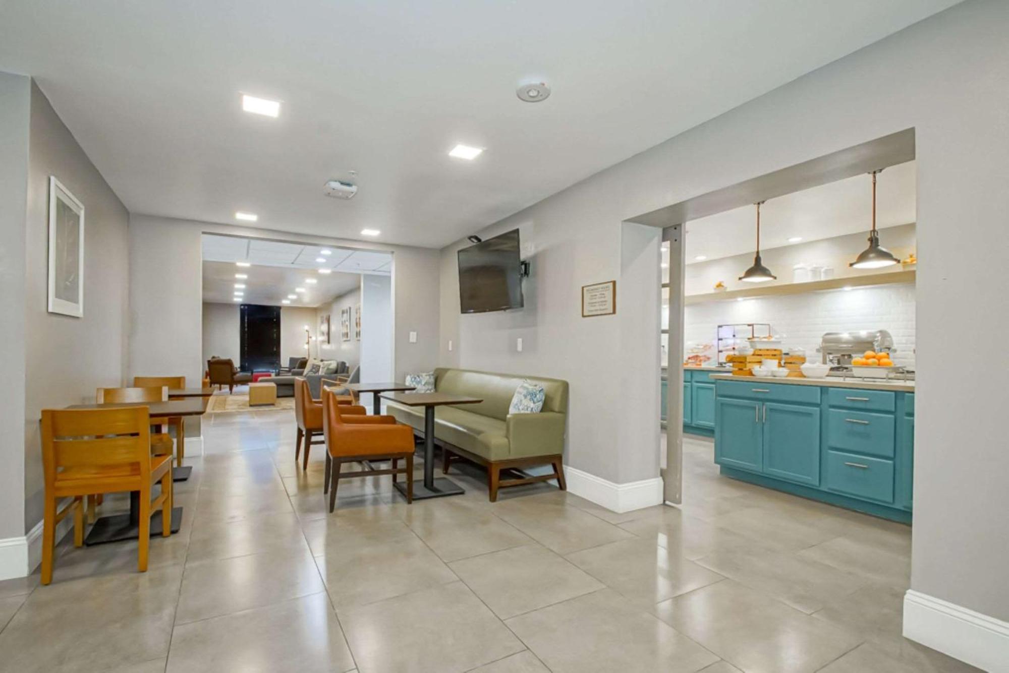 Country Inn & Suites By Radisson, New Orleans I-10 East, La Eksteriør bilde