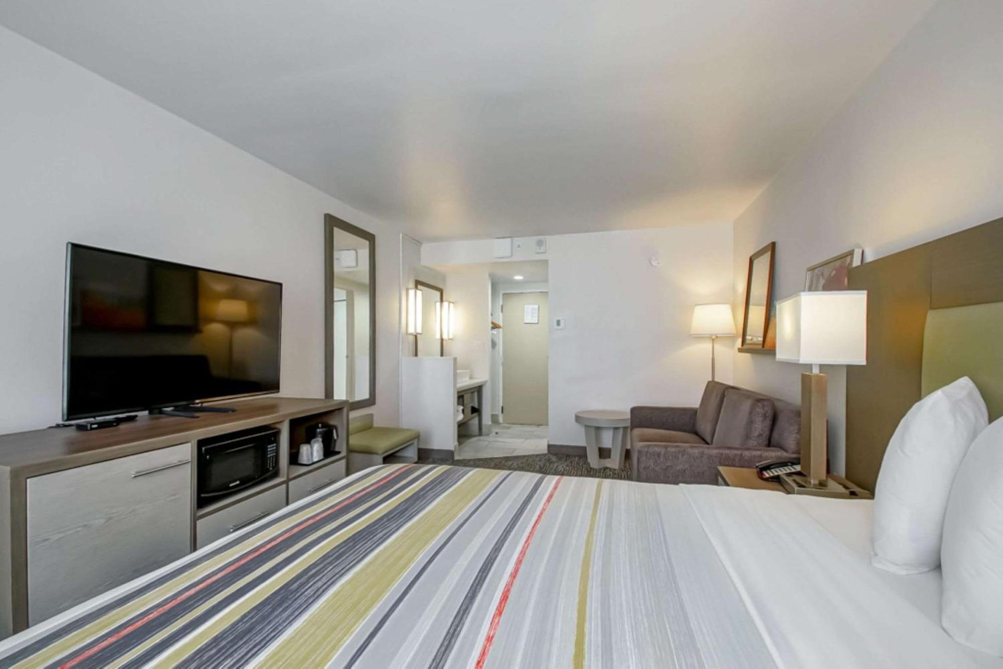 Country Inn & Suites By Radisson, New Orleans I-10 East, La Eksteriør bilde