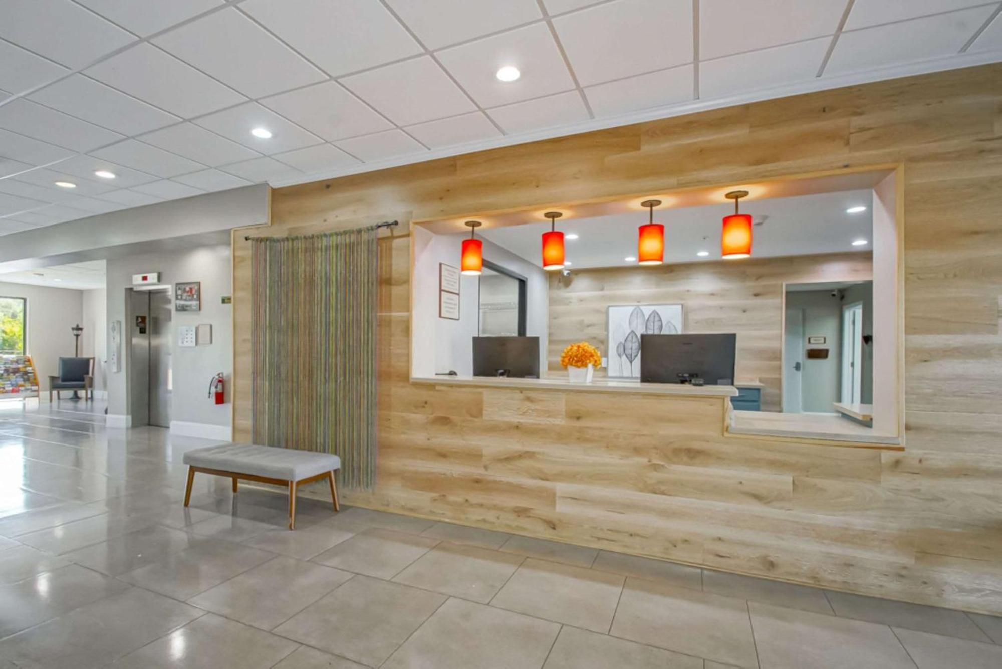 Country Inn & Suites By Radisson, New Orleans I-10 East, La Eksteriør bilde
