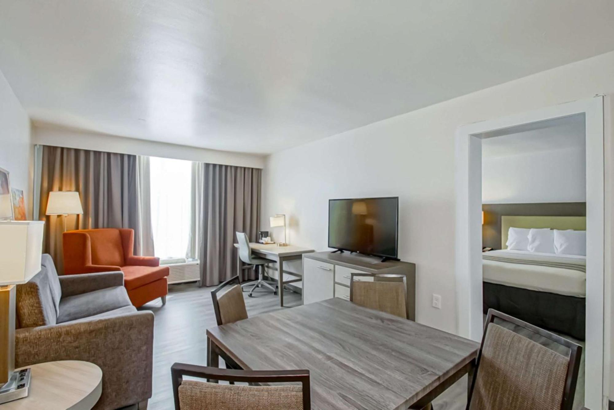 Country Inn & Suites By Radisson, New Orleans I-10 East, La Eksteriør bilde